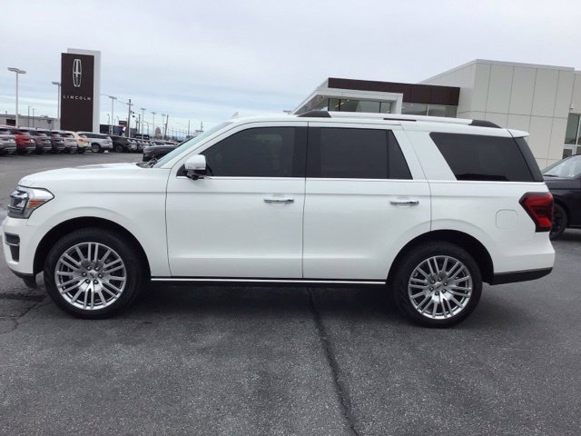 Certified 2024 Ford Expedition Limited AWD/4WD image 7