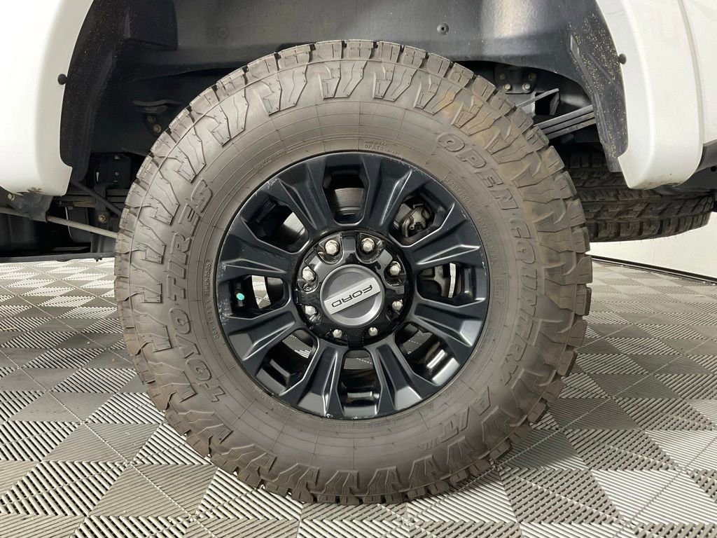 Certified 2022 Ford F250 Lariat w/ Tremor Off-Road Package AWD/4WD image 10