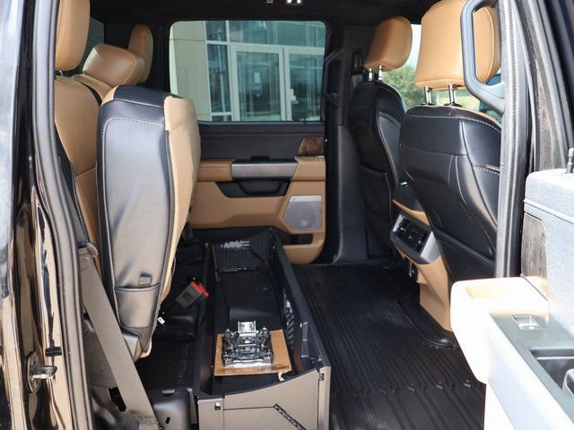 Certified 2023 Ford F250 Lariat w/ Sport Appearance Package image 15