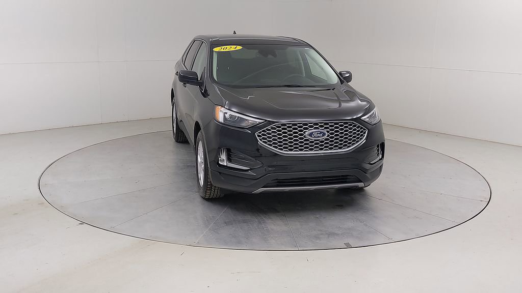 Certified 2024 Ford Edge SEL w/ Convenience Package AWD/4WD image 9