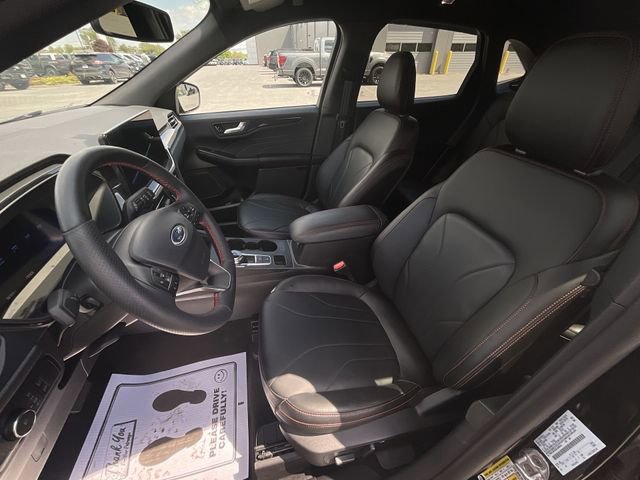 Certified 2025 Ford Escape ST-Line Elite w/ Premium Technology Package AWD/4WD image 12