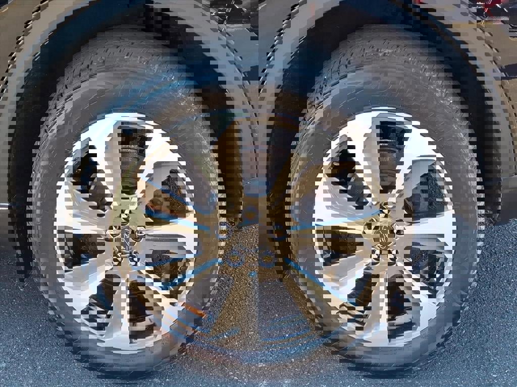 Certified 2023 Ford Escape Platinum w/ Class II Trailer Tow Package image 8