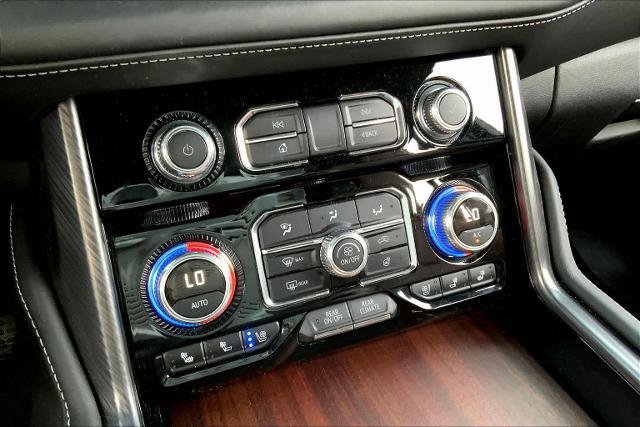 Used 2024 GMC Yukon Denali Ultimate image 31