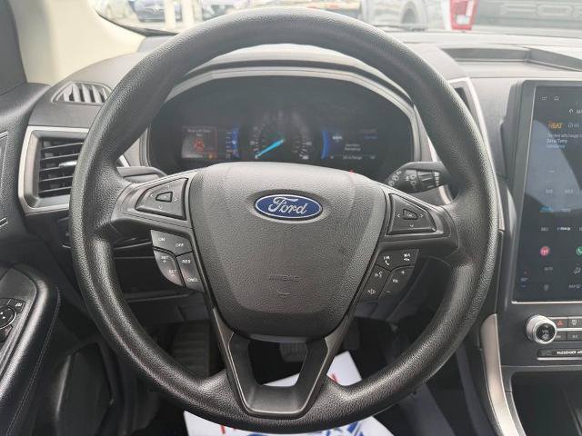 Certified 2022 Ford Edge SE w/ Black Appearance Package AWD/4WD image 15