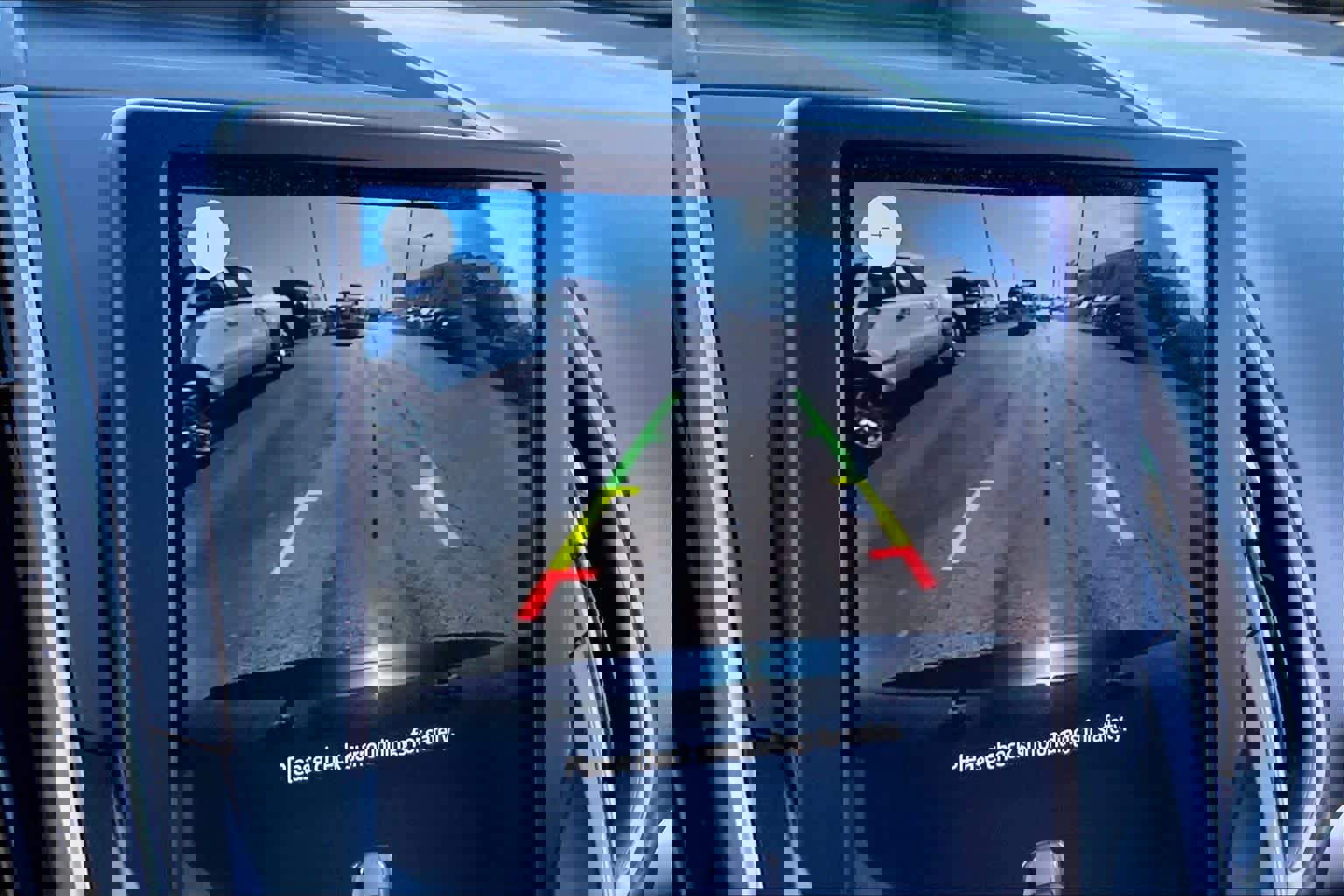 Certified 2024 Ford Edge SE w/ Black Appearance Package image 23