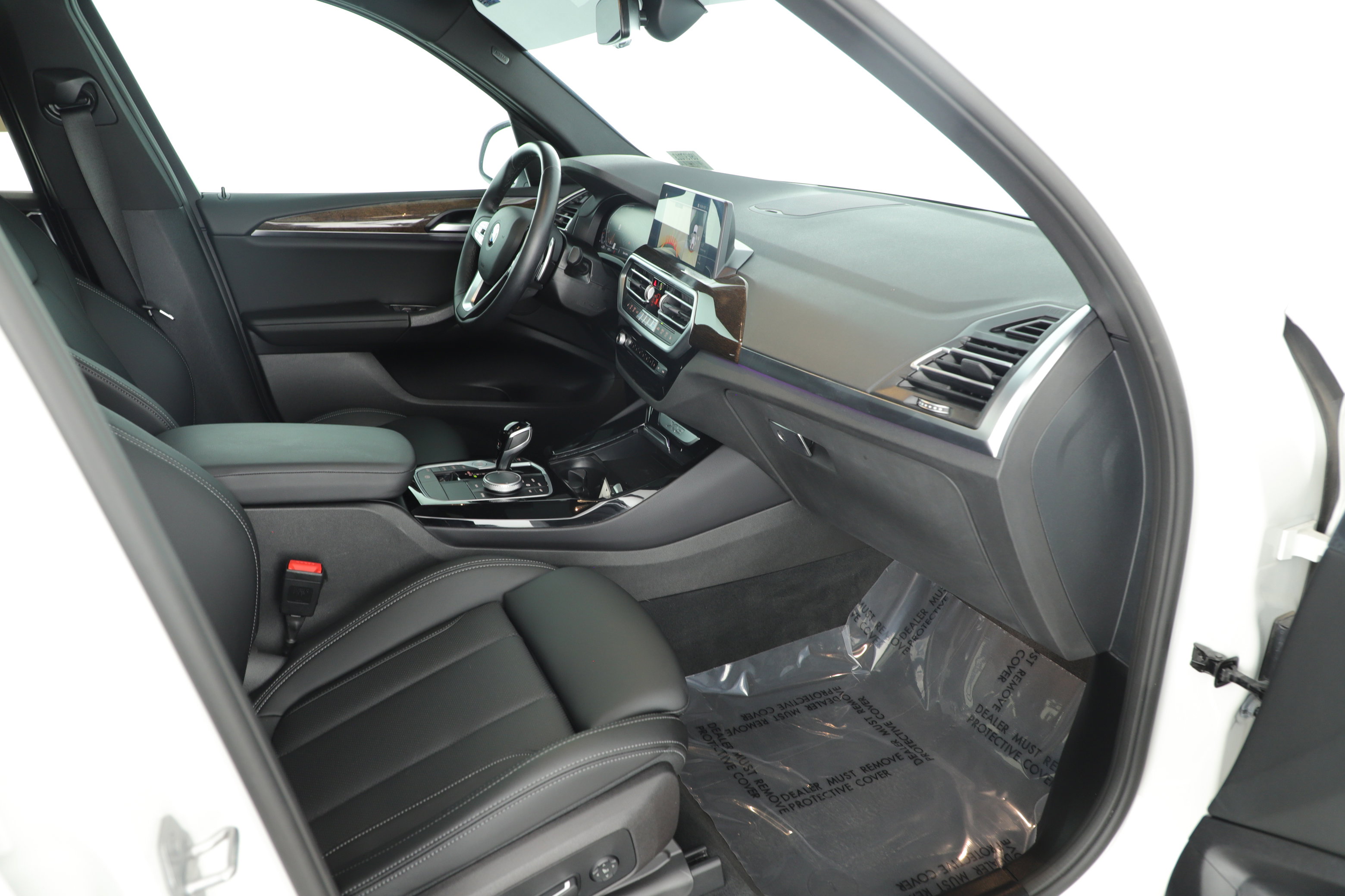 Used 2024 BMW X3 sDrive30i w/ Convenience Package RWD image 17