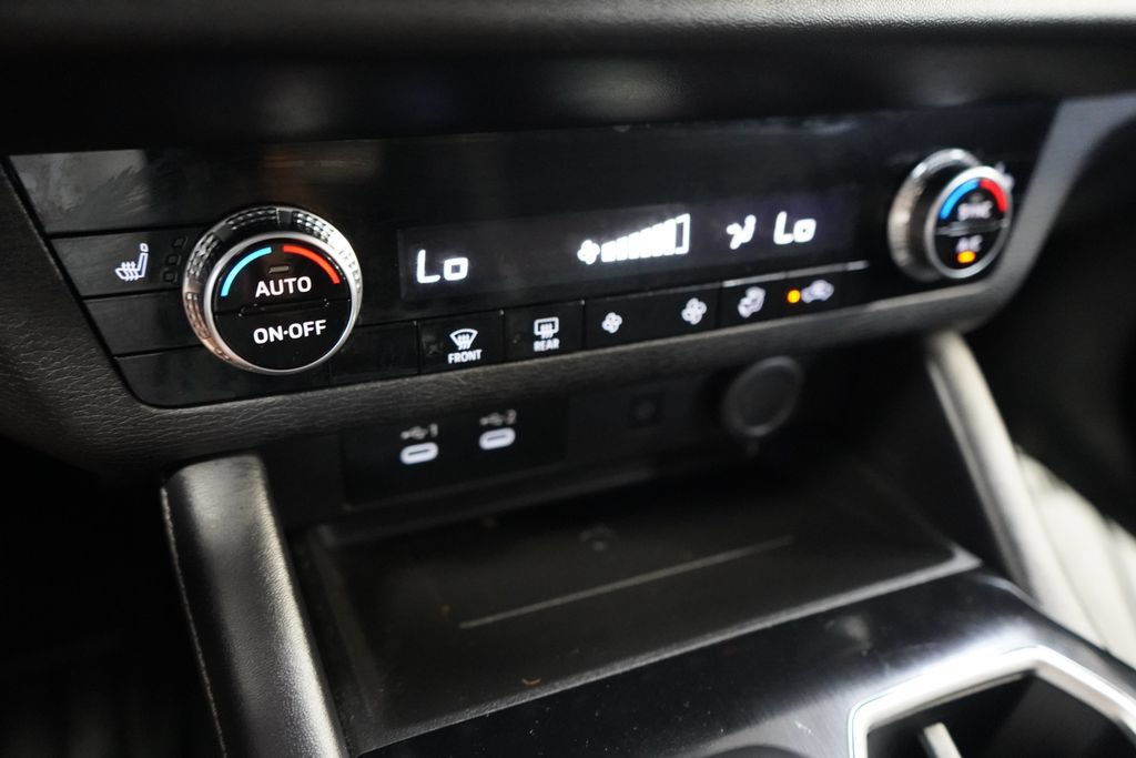 Used 2025 Mitsubishi Outlander SE FWD image 38