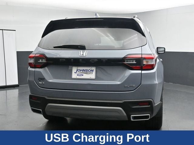 Used 2023 Honda Pilot Elite image 11
