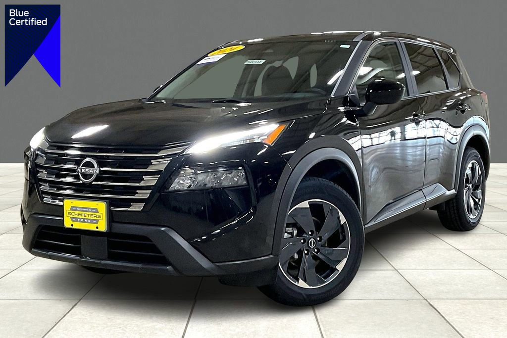 Used 2024 Nissan Rogue SV image 1