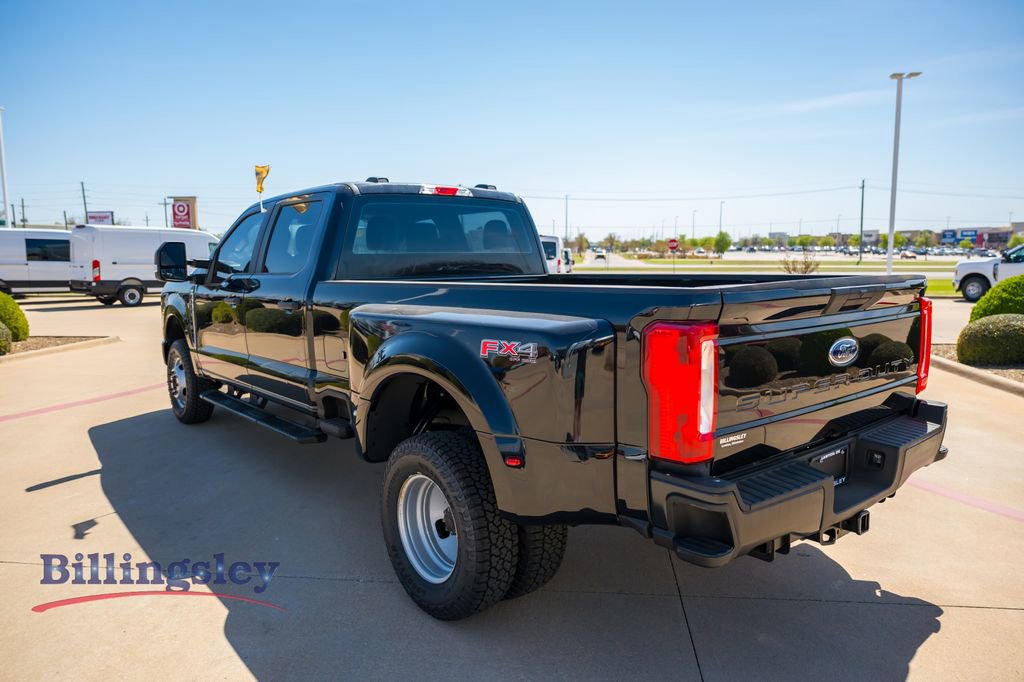 Certified 2023 Ford F350 XL w/ FX4 Off-Road Package image 3