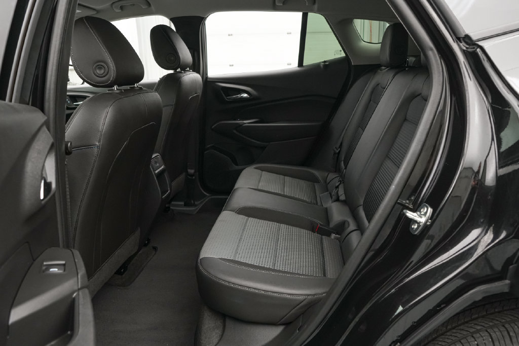 Used 2026 Chevrolet Trax LT FWD image 18