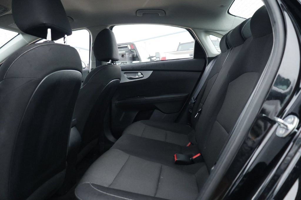 Used 2024 Kia Forte LXS FWD image 22