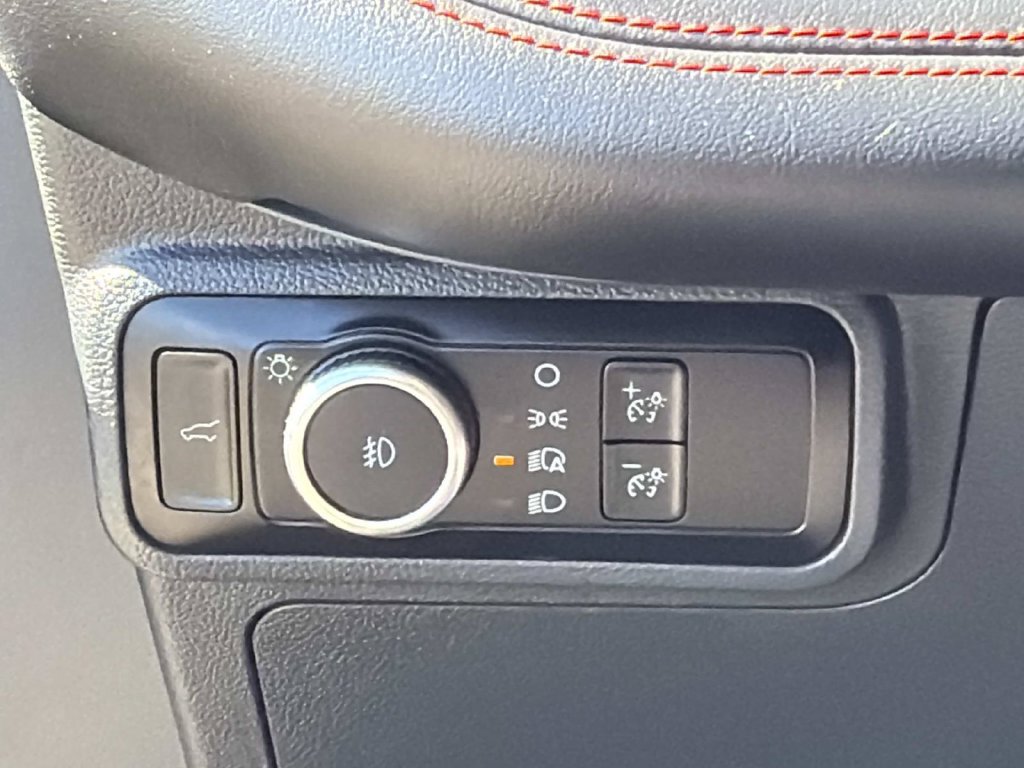 Certified 2025 Ford Explorer ST w/ Sun And Sound Package AWD/4WD image 16