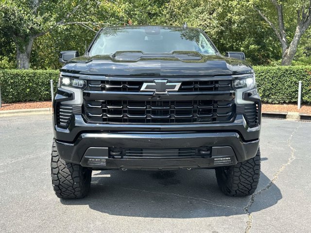 Used 2025 Chevrolet Silverado 1500 LT Trail Boss w/ Dark Appearance Package AWD/4WD image 9