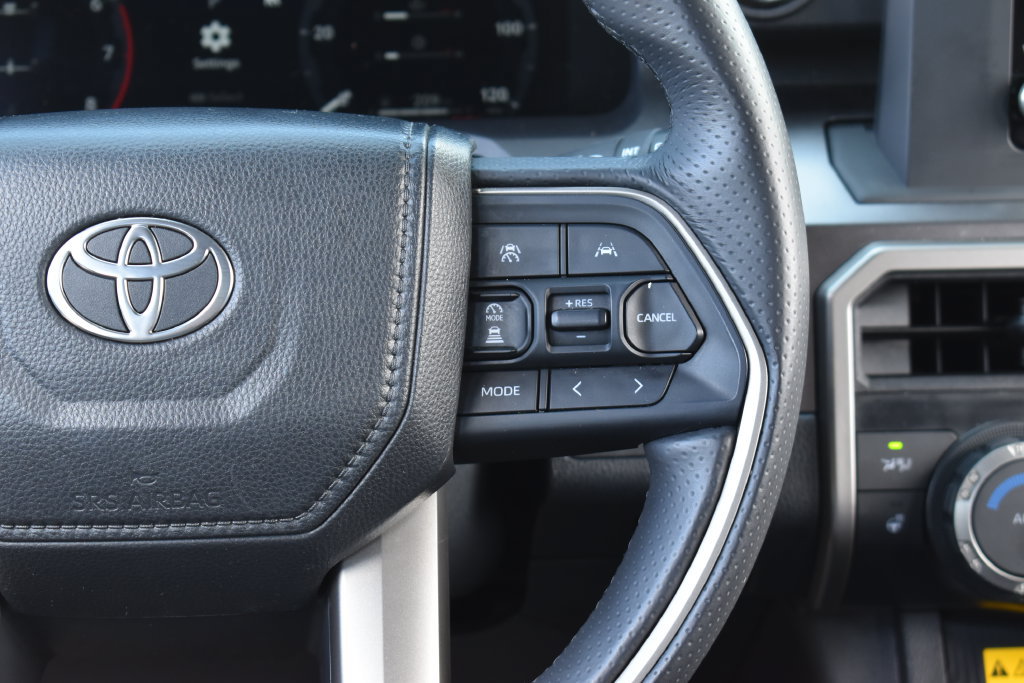 Used 2025 Toyota 4Runner TRD Off-Road AWD/4WD image 16