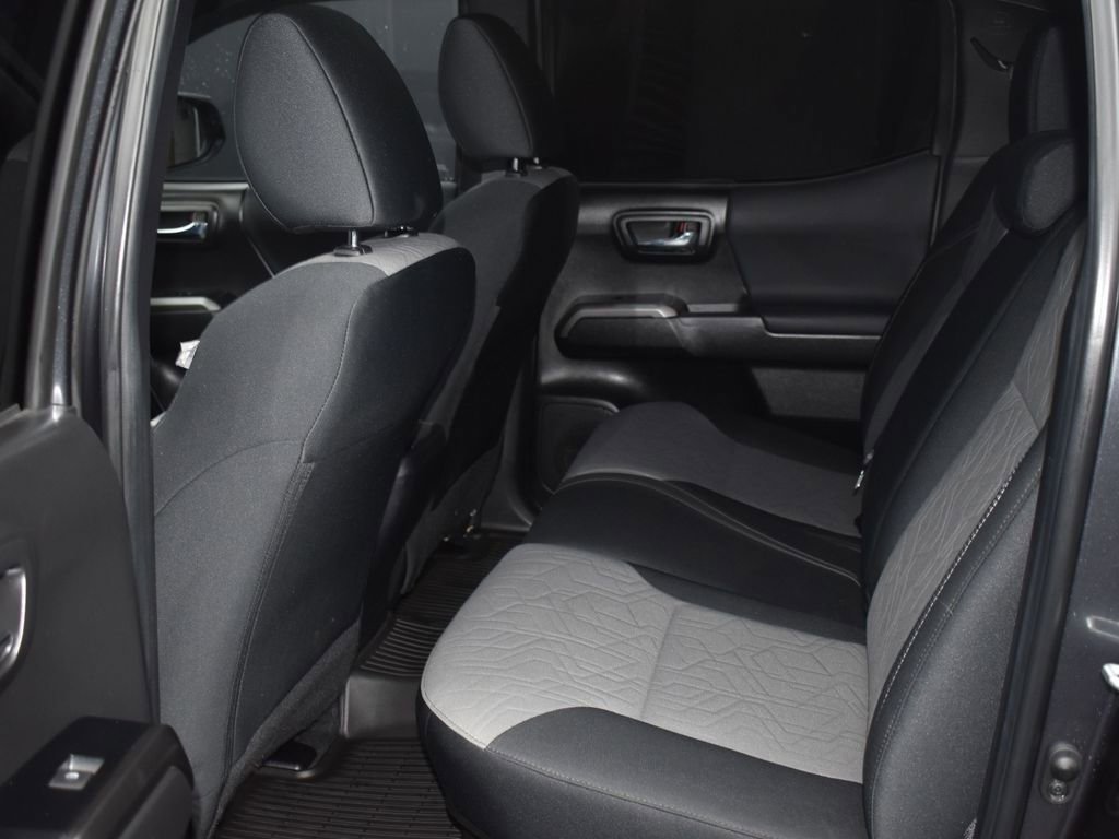 Used 2023 Toyota Tacoma TRD Off-Road image 11