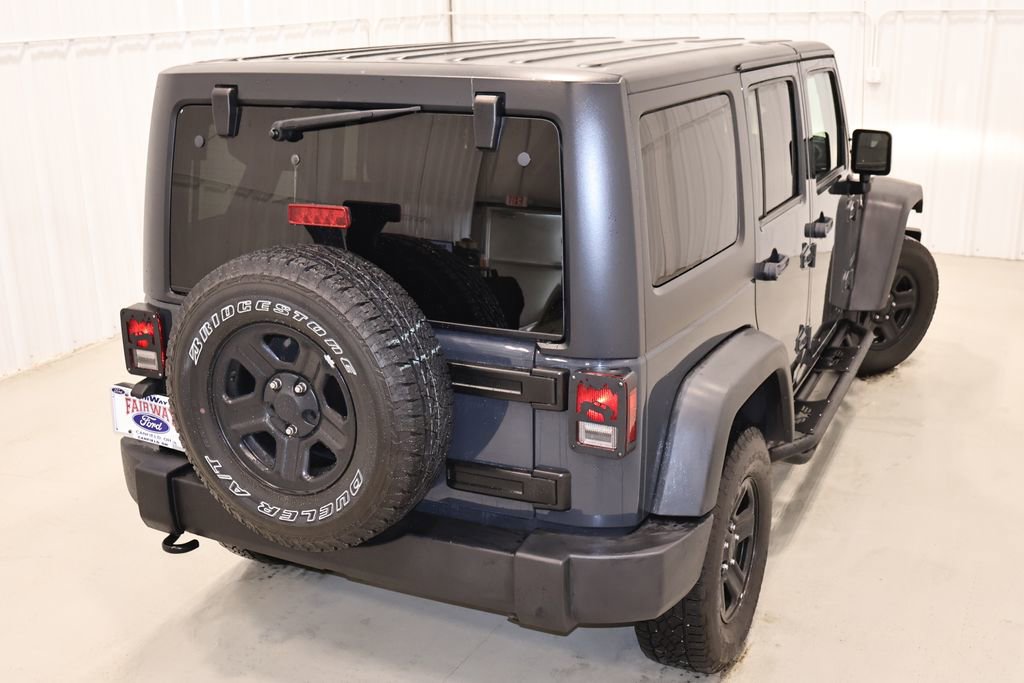Used 2018 Jeep Wrangler Unlimited Sport image 34