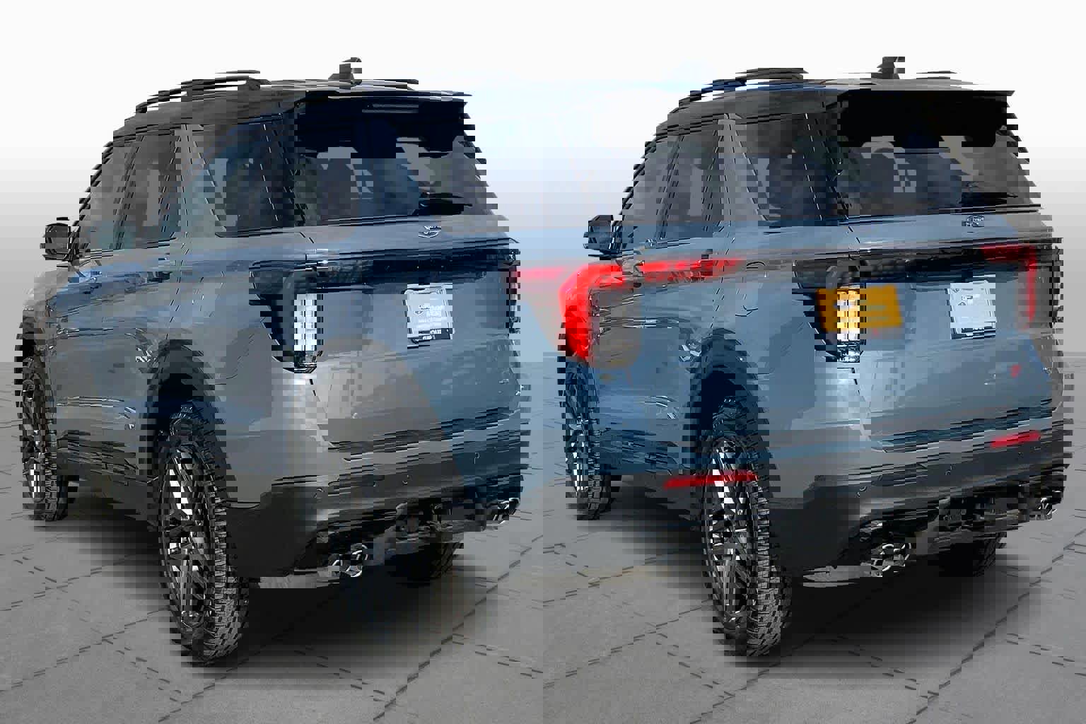 Certified 2025 Ford Explorer ST w/ Sun And Sound Package image 4