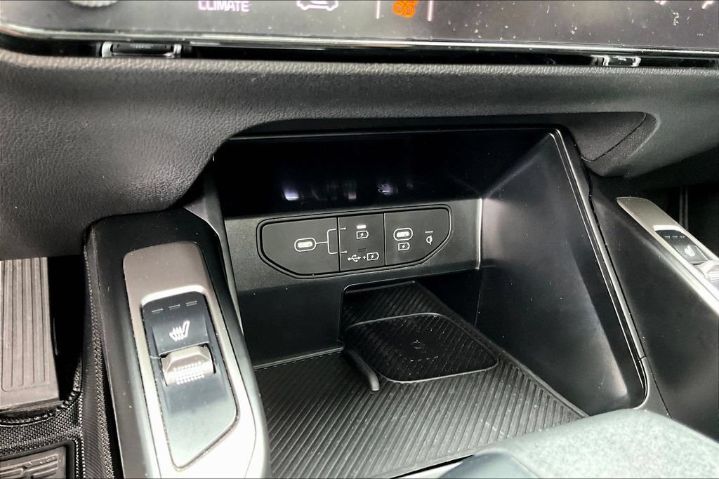 Used 2025 Kia Sorento EX w/ Panoramic Sunroof Package FWD image 18