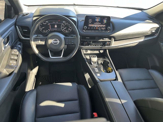 Used 2024 Nissan Rogue SV w/ SV Premium Package FWD image 13
