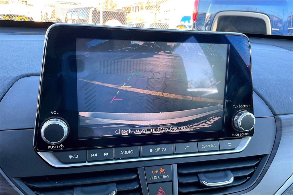 Used 2023 Nissan Altima 2.5 SV image 19