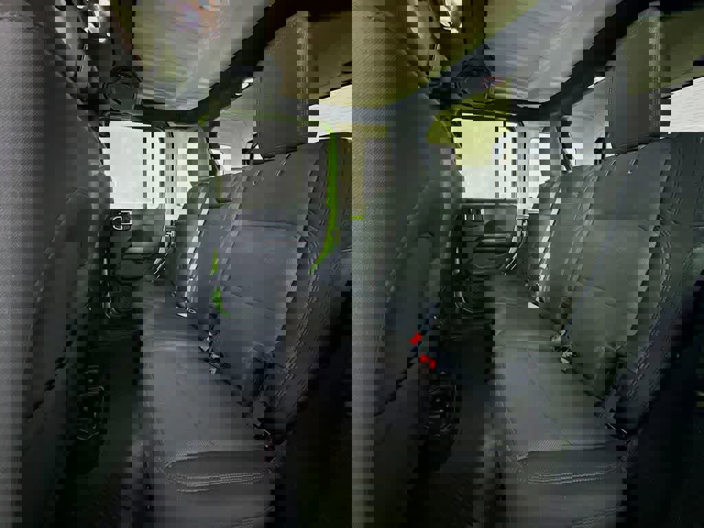 Used 2019 Jeep Wrangler Unlimited Sahara w/ LED Lighting Group image 17