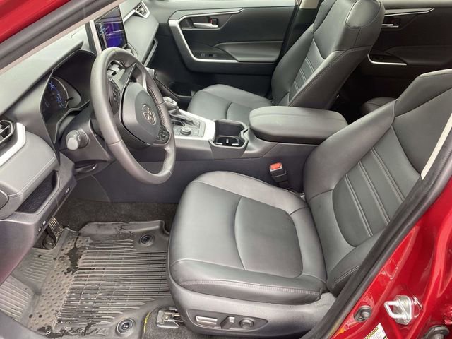 Used 2025 Toyota RAV4 XLE Premium AWD/4WD image 22