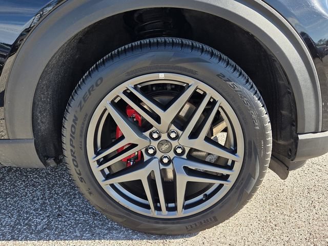 Certified 2025 Ford Explorer ST-Line w/ ST-Line Street Pack AWD/4WD image 11