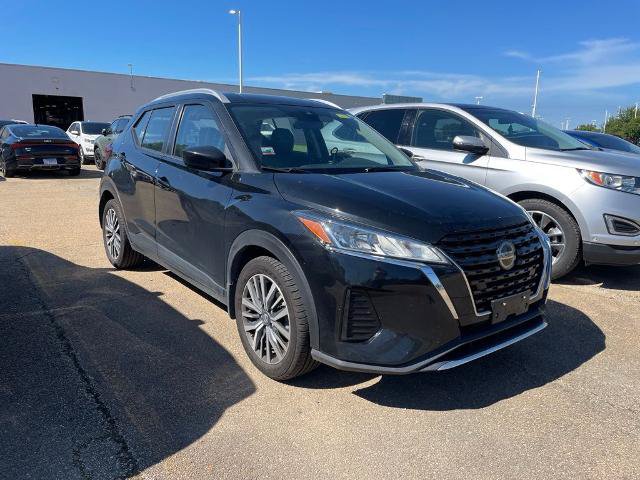 Used 2021 Nissan Kicks SV FWD image 1