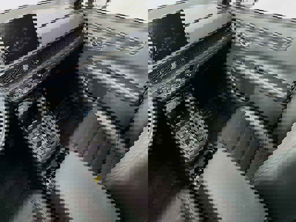 Used 2025 Honda CR-V Sport-L image 11