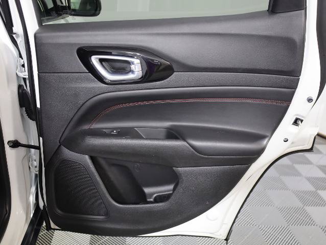 Used 2022 Jeep Compass Trailhawk AWD/4WD image 36