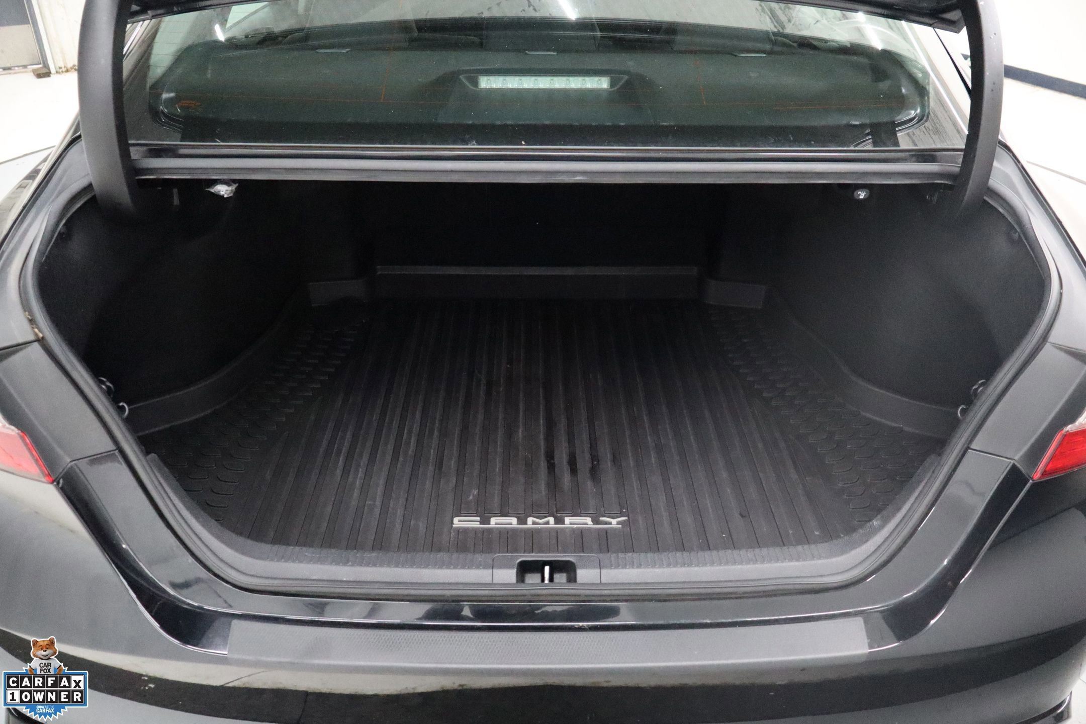 Used 2019 Toyota Camry SE image 26