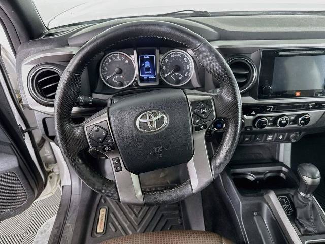 Used 2017 Toyota Tacoma Limited w/ Tow Package AWD/4WD image 12