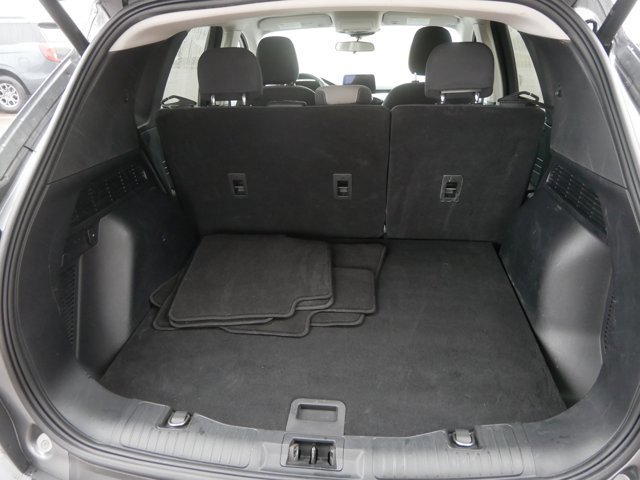 Certified 2022 Ford Escape SE w/ SE Sport Appearance Package image 9