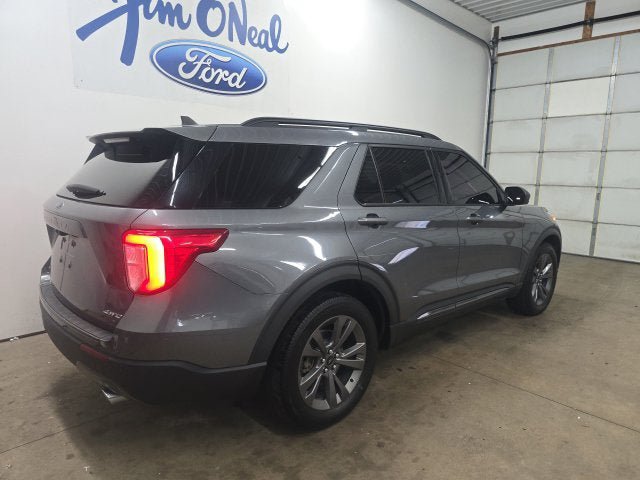 Certified 2021 Ford Explorer XLT w/ Equipment Group 202A AWD/4WD image 10