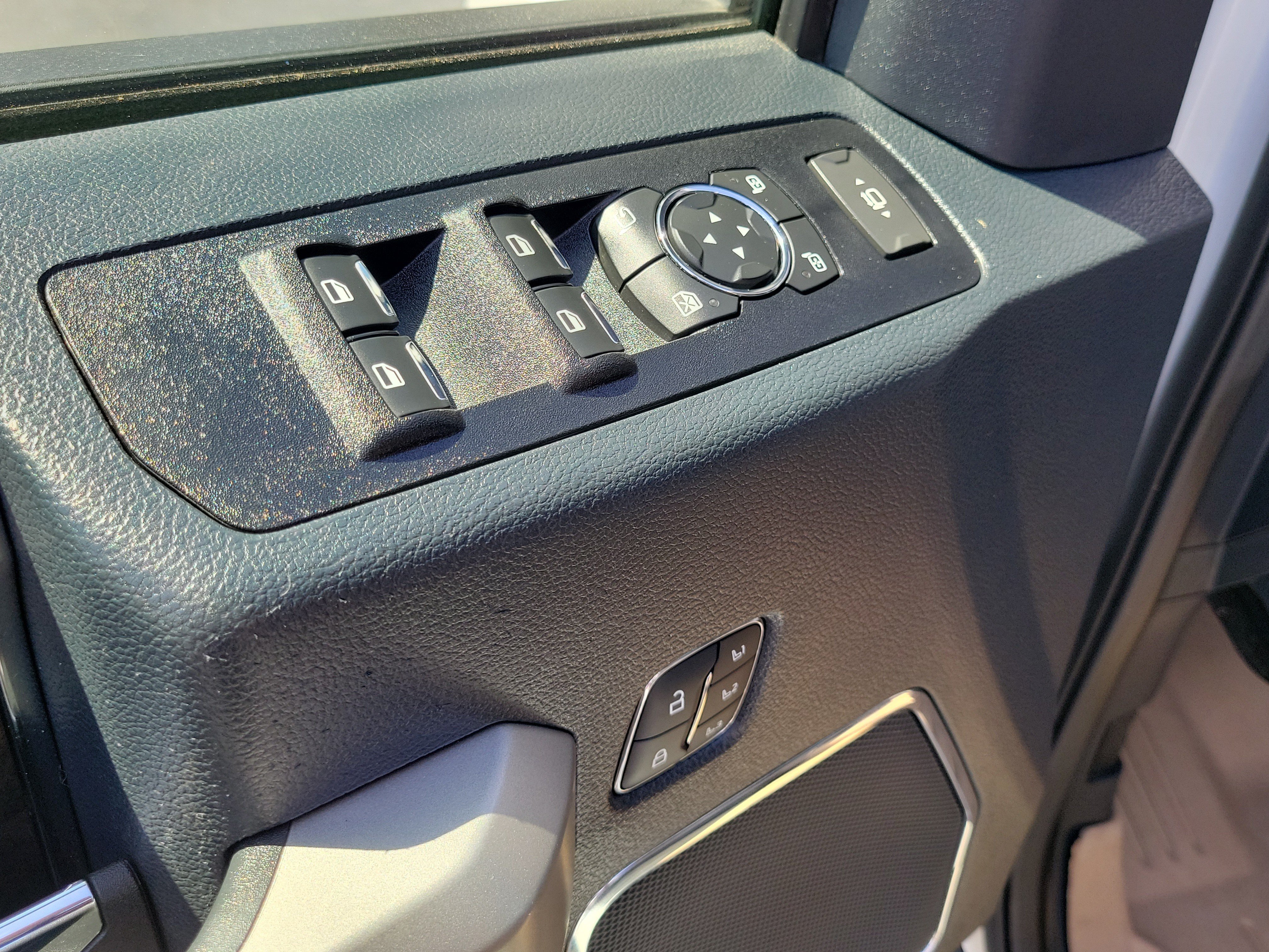 Certified 2022 Ford F250 Lariat w/ Lariat Ultimate Package AWD/4WD image 18