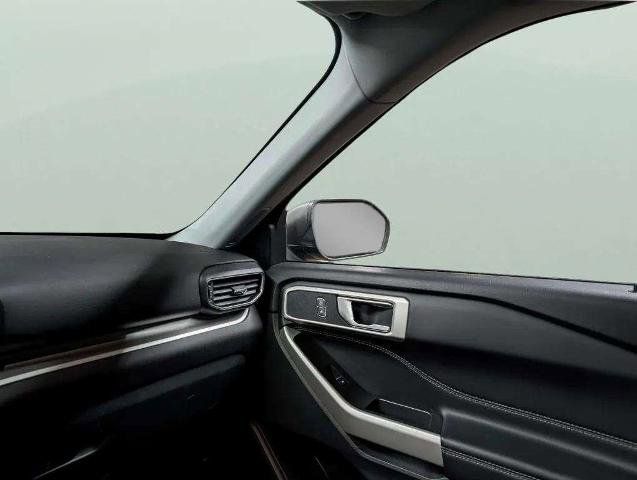 Certified 2022 Ford Explorer XLT w/ Equipment Group 202A image 27