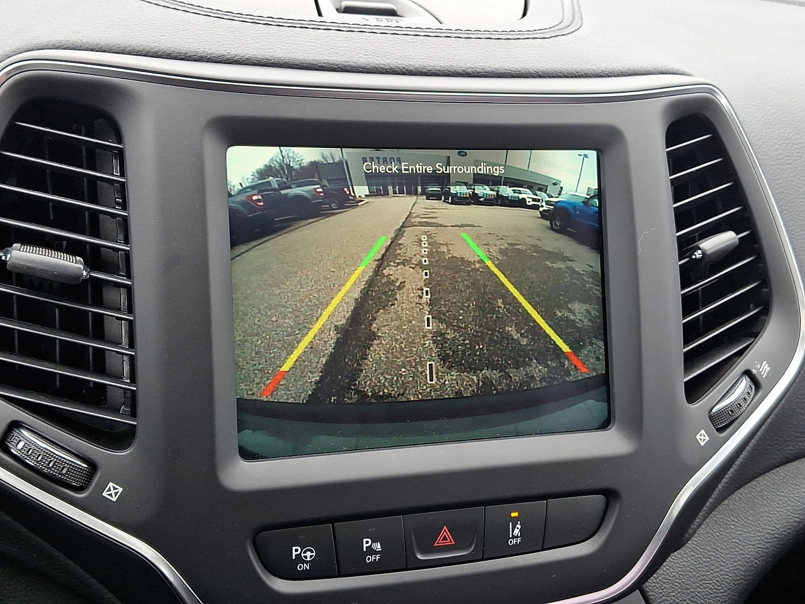 Used 2023 Jeep Cherokee Altitude Lux w/ Lux Elite Package image 24