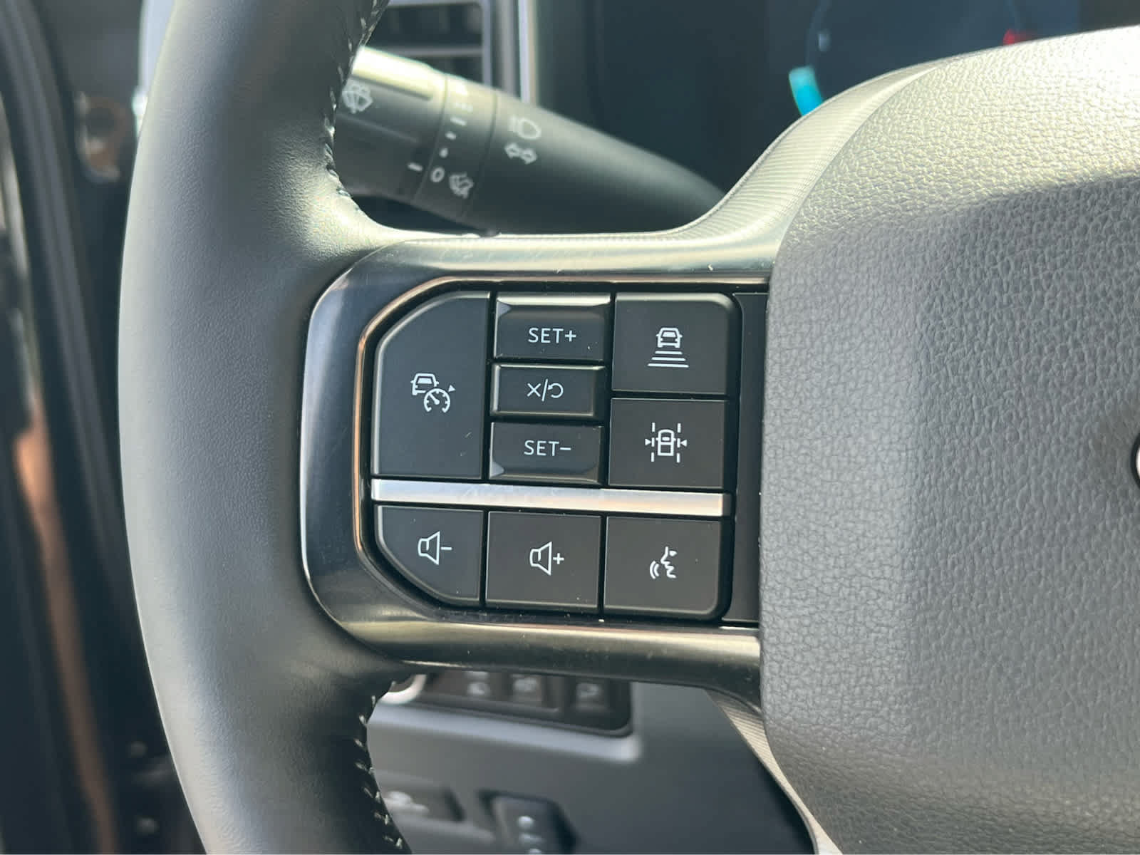 Certified 2026 Ford F350 Platinum AWD/4WD image 34