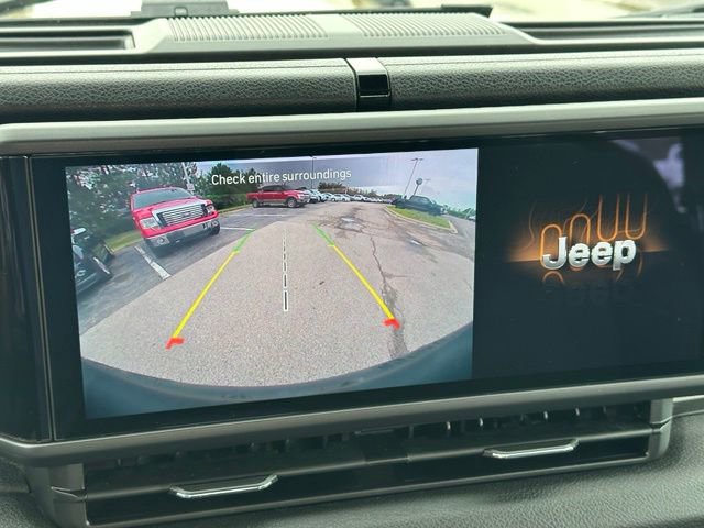 Used 2025 Jeep Wrangler Sport AWD/4WD image 20