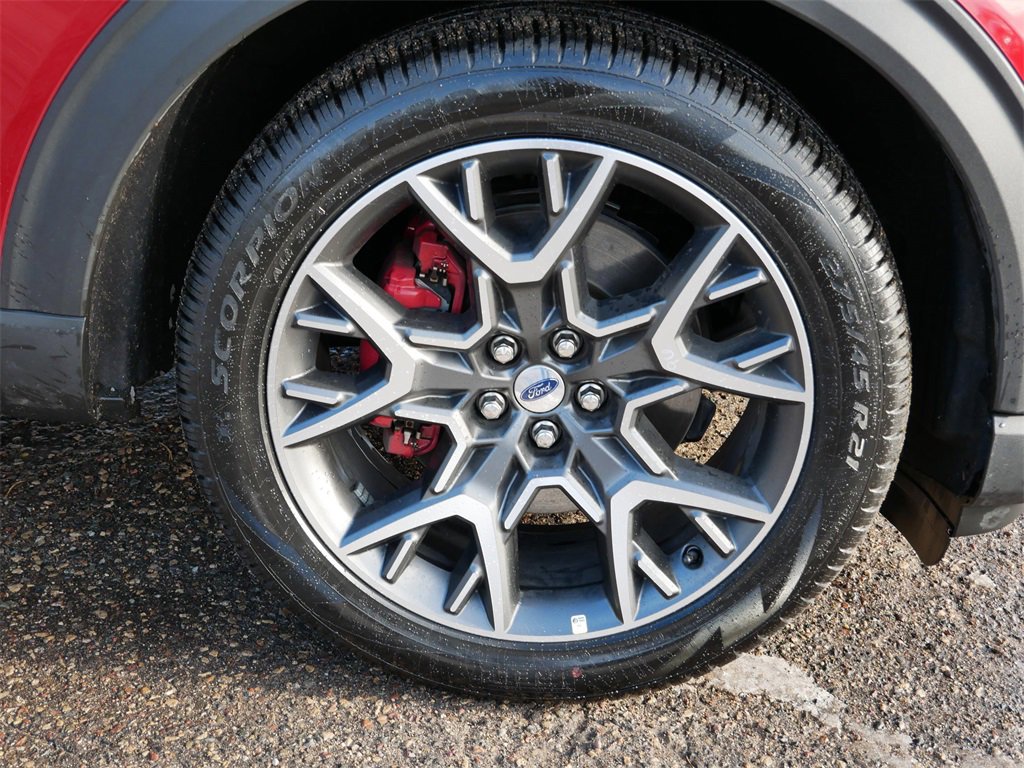 Certified 2025 Ford Explorer ST image 7