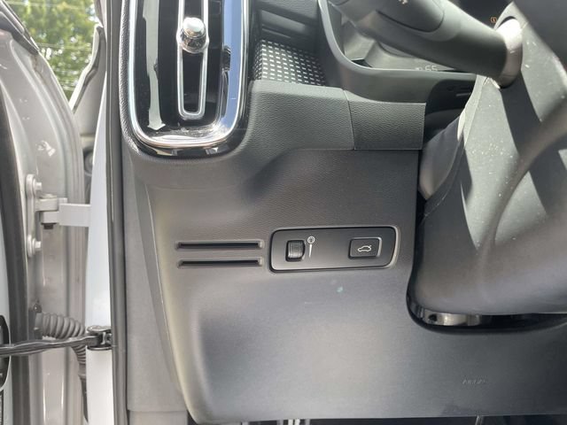 Used 2022 Volvo XC40 P8 Recharge Ultimate AWD/4WD image 24