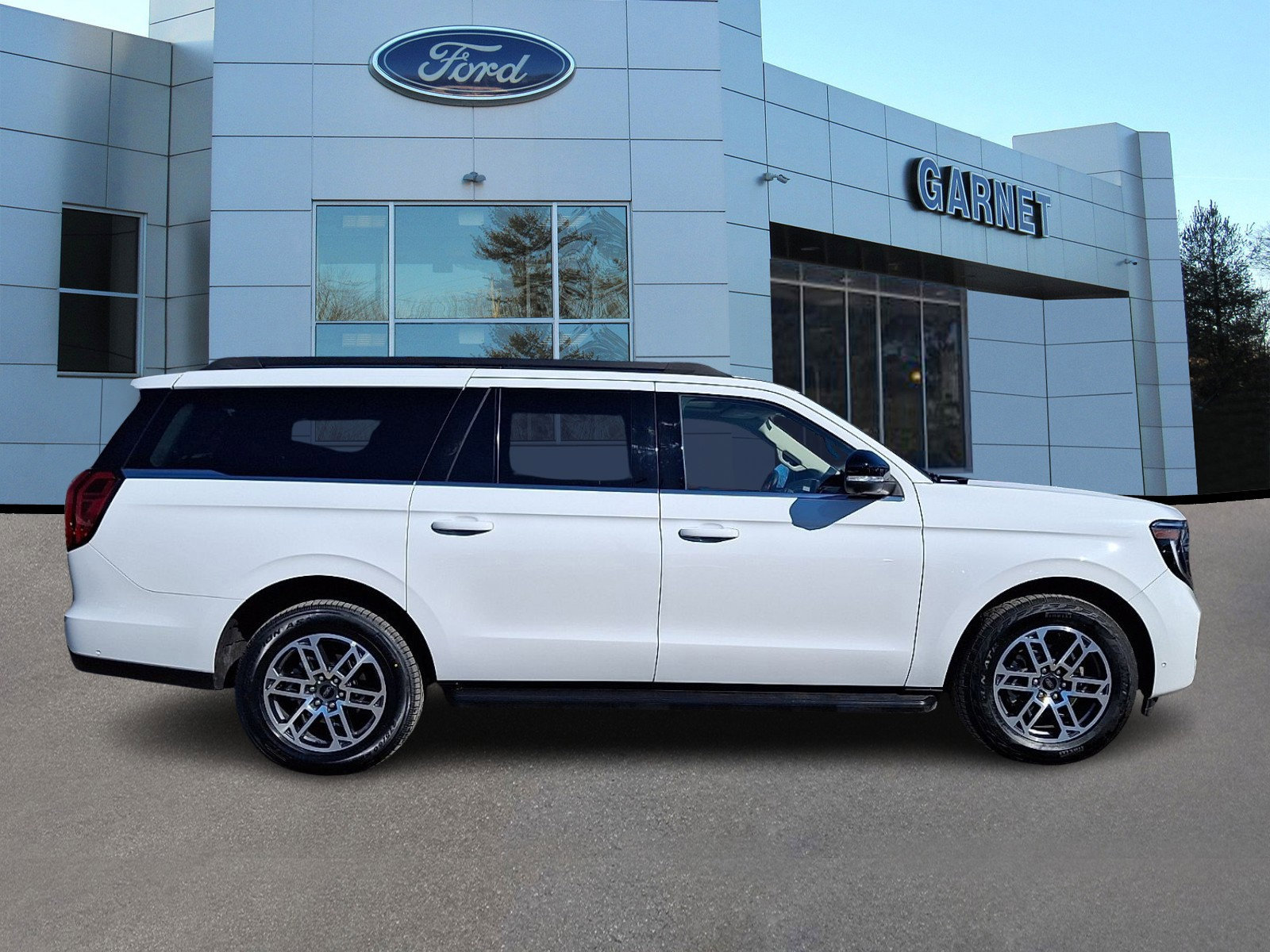 Certified 2025 Ford Expedition Max Active image 5