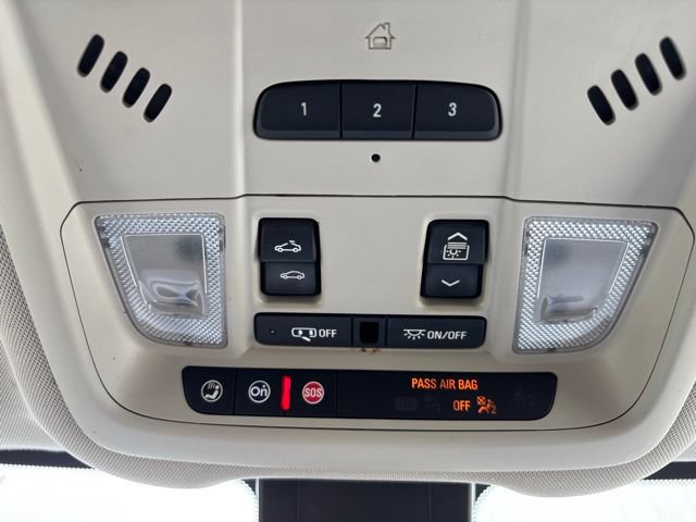 Used 2023 GMC Terrain Denali w/ Denali Premium Package AWD/4WD image 31
