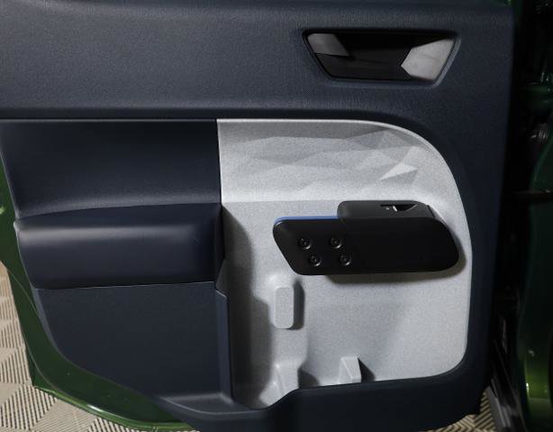 Certified 2025 Ford Maverick XLT w/ Equipment Group 301A AWD/4WD image 29