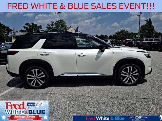 Used 2024 Nissan Pathfinder Platinum w/ Cargo Package AWD/4WD image 12