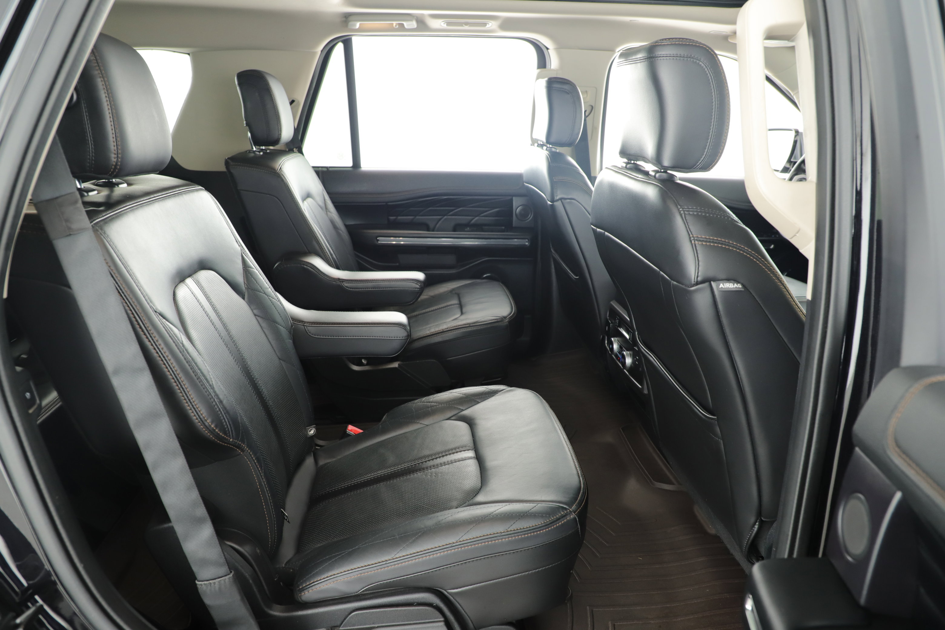 Certified 2019 Ford Expedition Platinum image 24