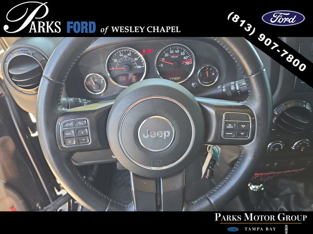 Used 2017 Jeep Wrangler Unlimited Rubicon AWD/4WD image 26