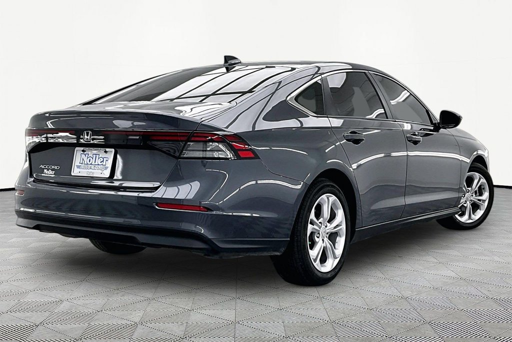 Used 2025 Honda Accord LX image 2