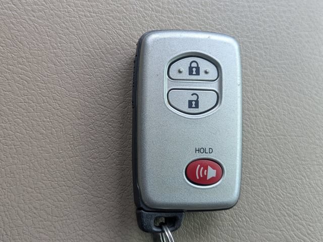 Used 2018 Toyota 4Runner Limited AWD/4WD image 31